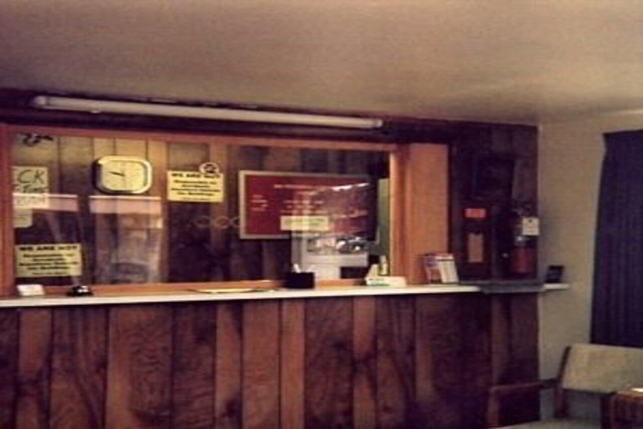 Value Inn Motel Сандаски Экстерьер фото