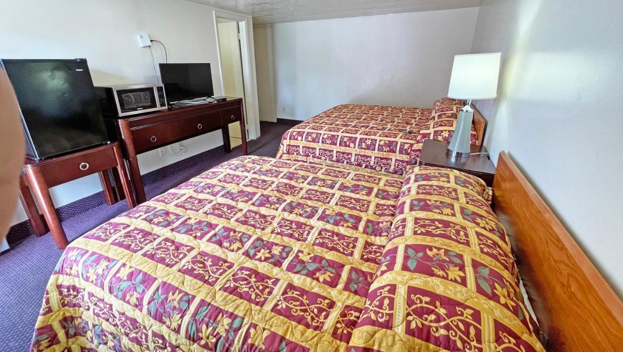 Value Inn Motel Сандаски Экстерьер фото
